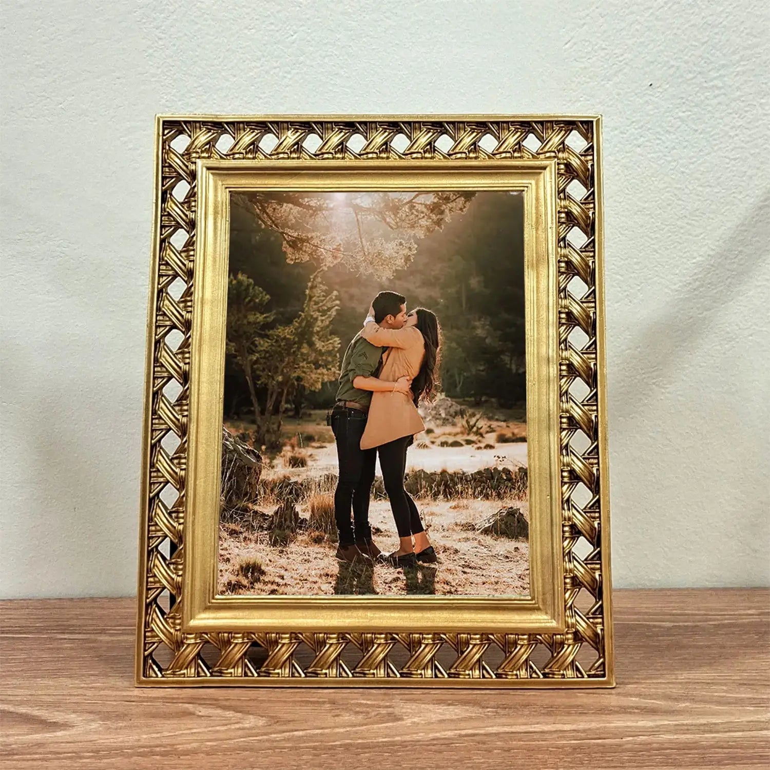 Kορνίζα Resin με ροζ χρυσό ματ φινίρισμα  15x20 cm